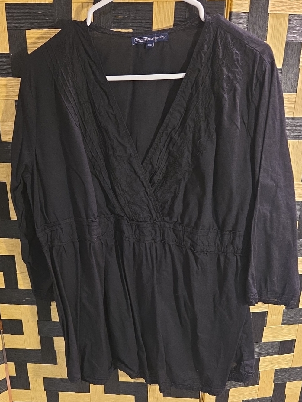 Thyme Maternity Black V-Neck Maternity Blouse